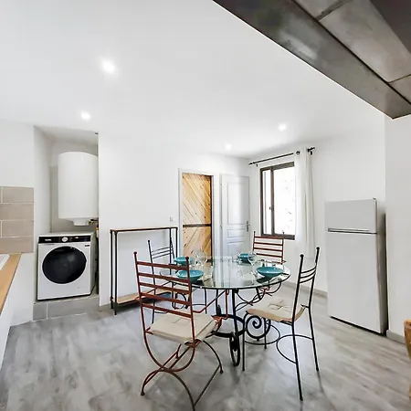 Charme Et Calme A Apartment *