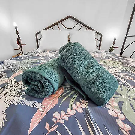 Charme Et Calme A Apartment